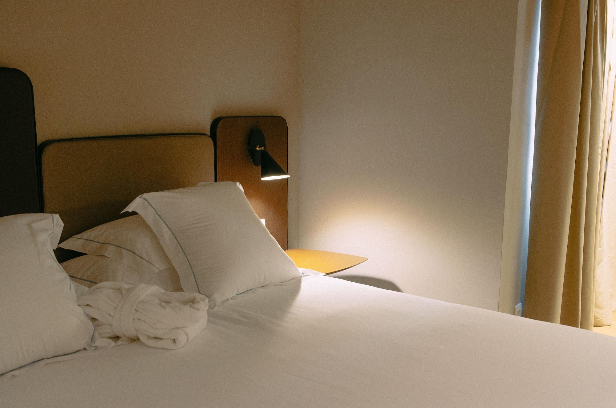 One Shot Colon Hotel Valenza