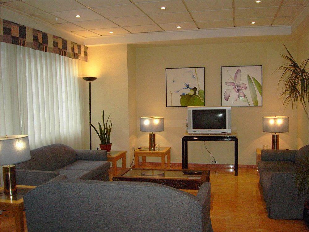 One Shot Colon Hotel Valence